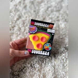 NeeDoh Squeezza Pizza Peelable Cheese Brand New Rare HTF Pink & Orange NWT